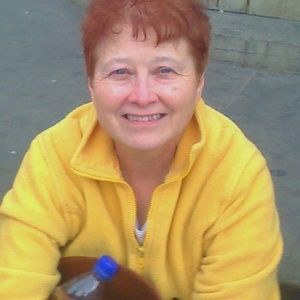 Meet your Posher, Lorraine